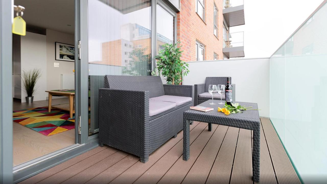 Esquire Apartments Ealing London Exteriör bild